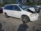 2002 Chrysler Town & Country LXI