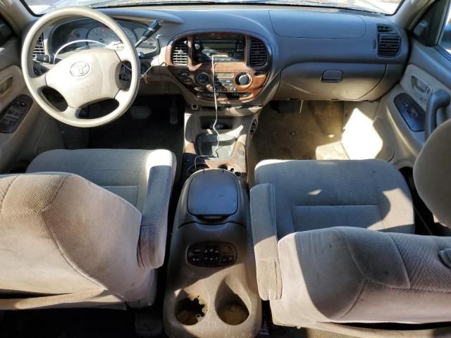 2004 Toyota Sequoia SR5