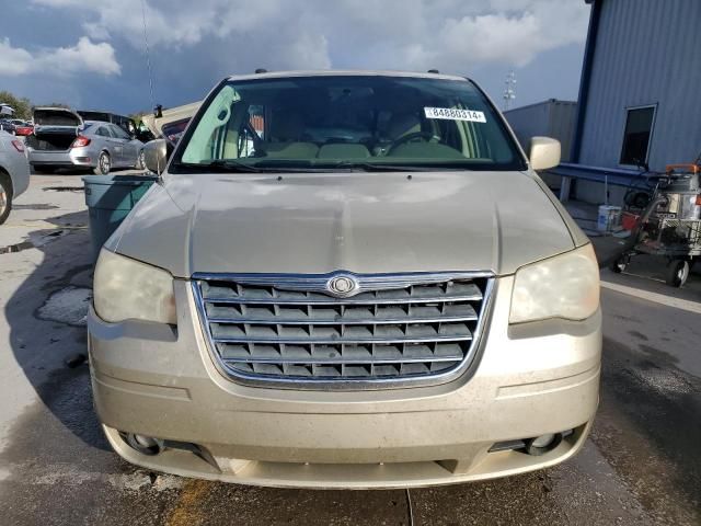 2010 Chrysler Town & Country Touring