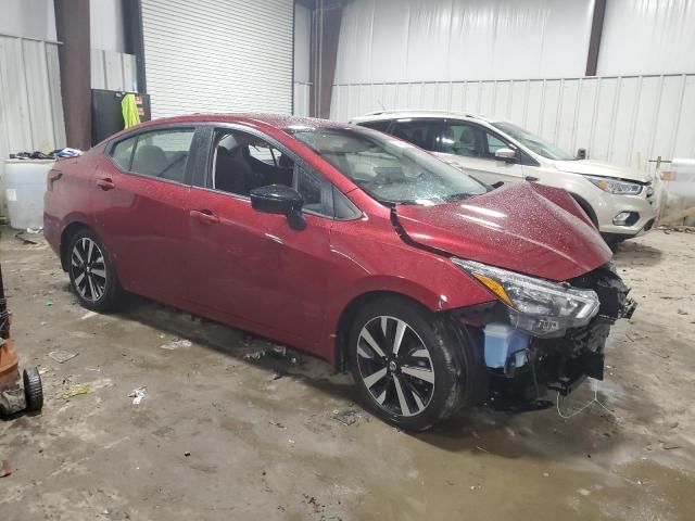 2022 Nissan Versa SR