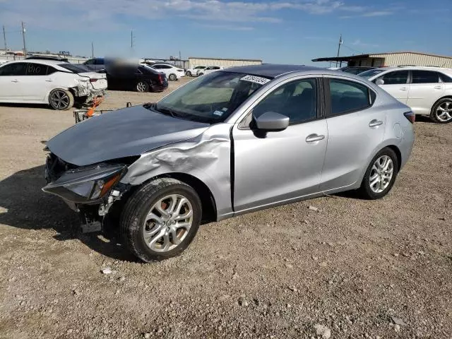 2017 Toyota Yaris IA