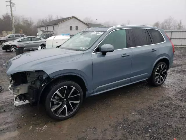 2020 Volvo XC90 T6 Momentum