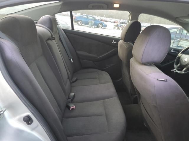 2010 Nissan Altima Base