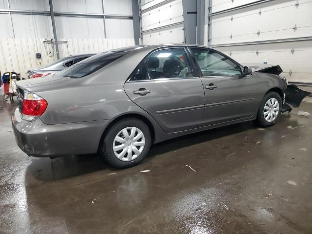 2005 Toyota Camry LE