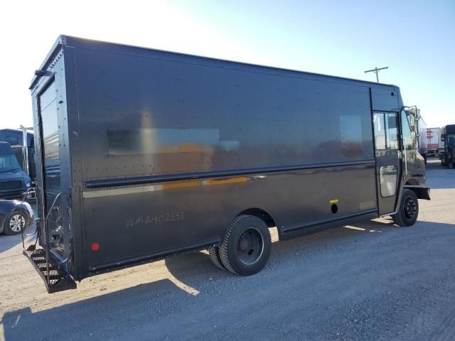 2009 Freightliner Chassis M Line WALK-IN Van