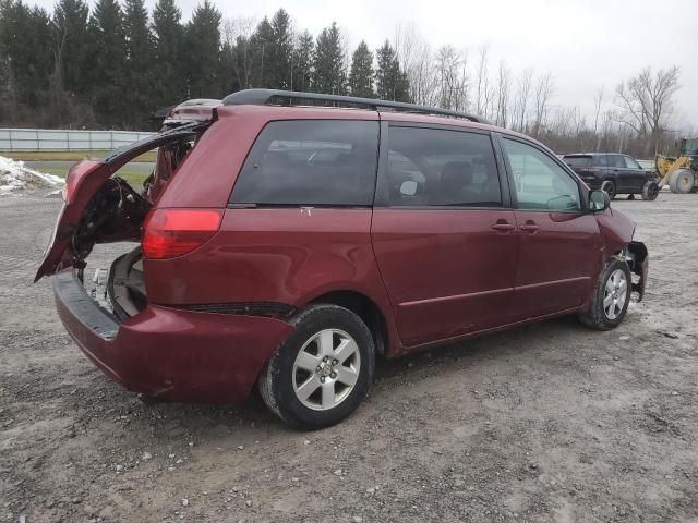 2005 Toyota Sienna CE