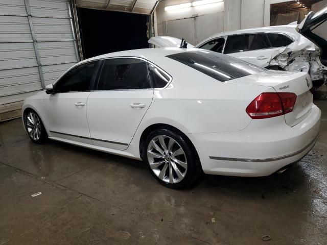 2012 Volkswagen Passat SEL