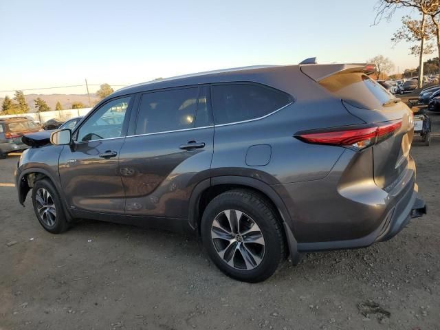 2021 Toyota Highlander Hybrid XLE