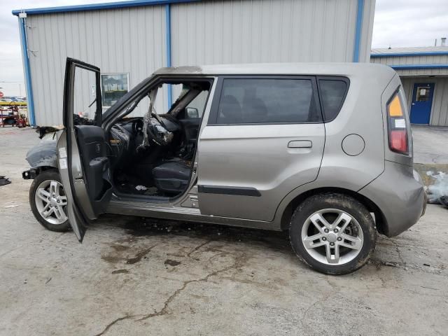 2010 KIA Soul +