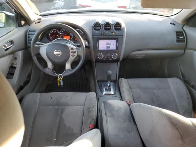 2010 Nissan Altima Base