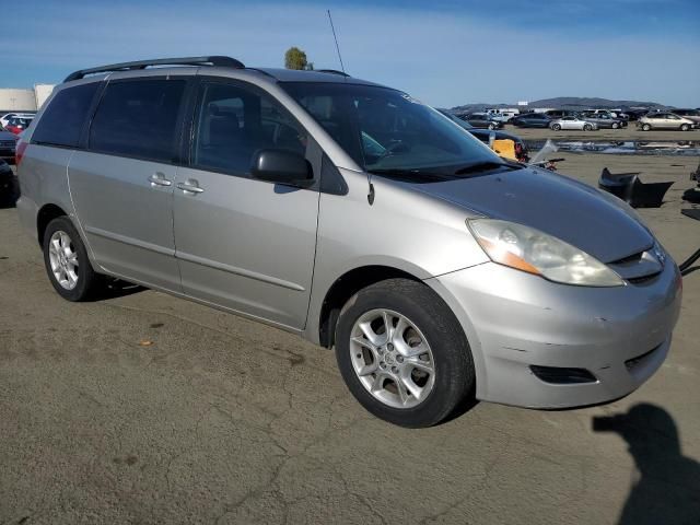 2006 Toyota Sienna LE