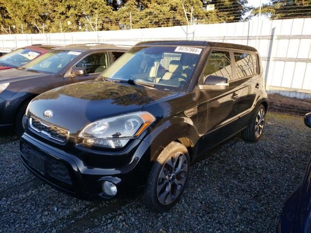 2013 KIA Soul +