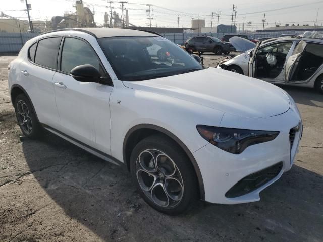 2024 Alfa Romeo Stelvio TI