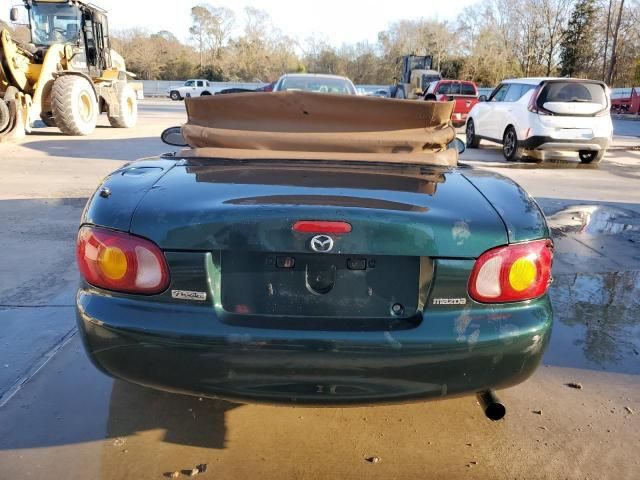 2000 Mazda MX-5 Miata Base