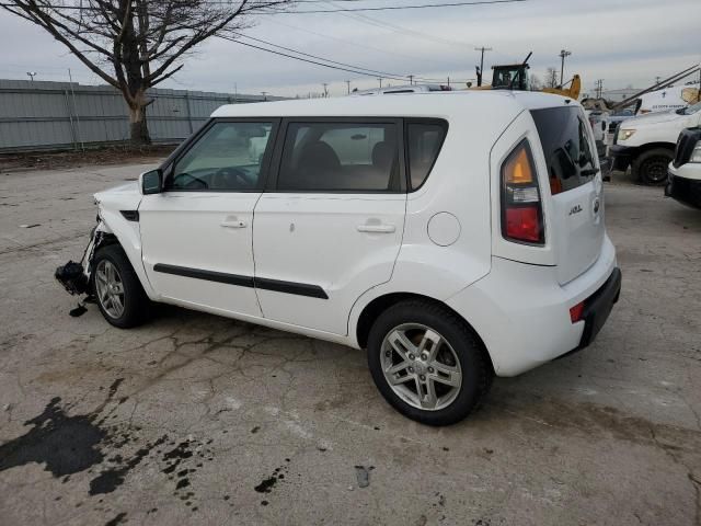 2011 KIA Soul +