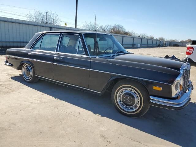 1971 Mercedes-Benz 280