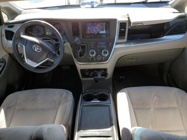 2015 Toyota Sienna LE