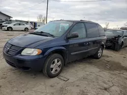 2005 Dodge Caravan SXT en venta en Pekin, IL