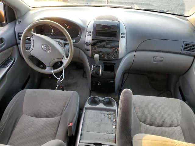 2006 Toyota Sienna CE