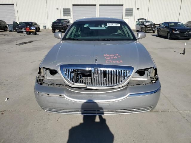 2007 Lincoln Town Car Signature