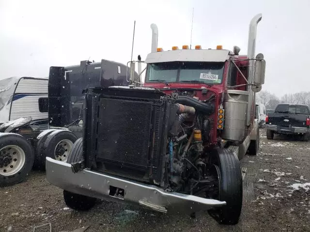 2001 Peterbilt 379