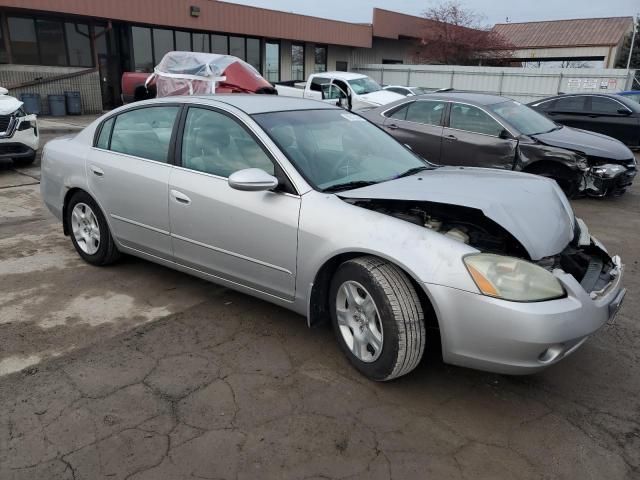 2004 Nissan Altima Base