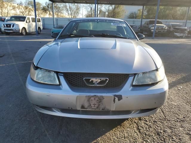 2004 Ford Mustang