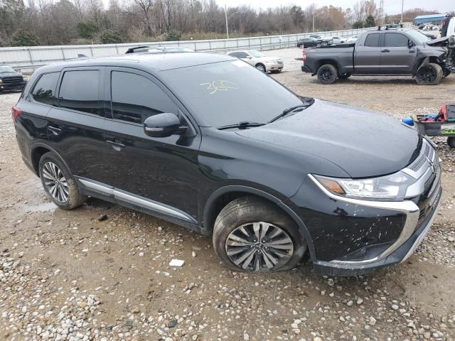 2019 Mitsubishi Outlander SE