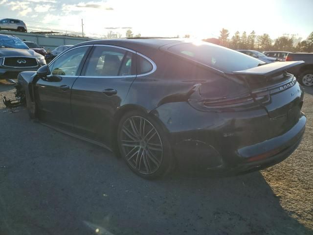 2017 Porsche Panamera 4S