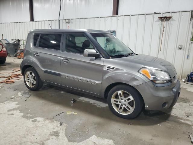 2011 KIA Soul +