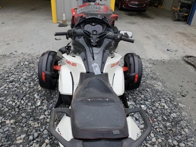 2015 Can-Am Spyder Roadster ST