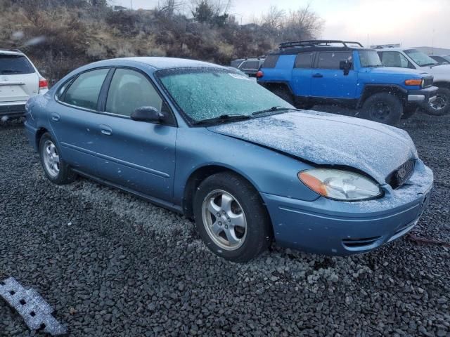 2005 Ford Taurus SE