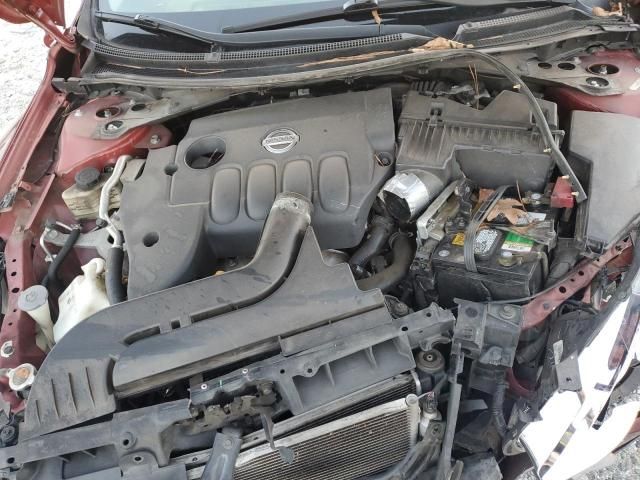 2010 Nissan Altima Base