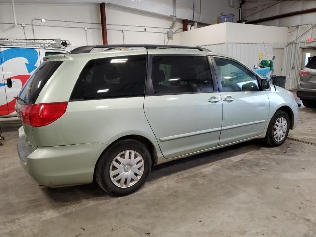 2009 Toyota Sienna CE