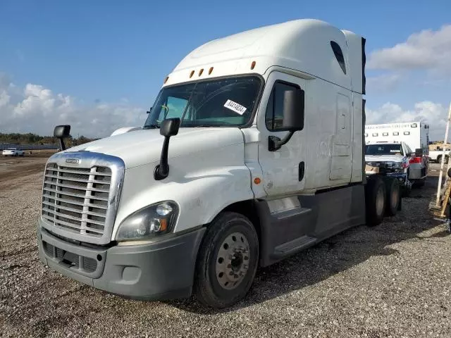 2016 Freightliner Cascadia 125