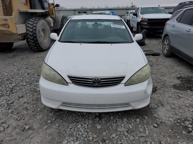 2005 Toyota Camry LE