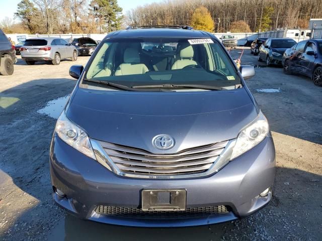 2015 Toyota Sienna XLE