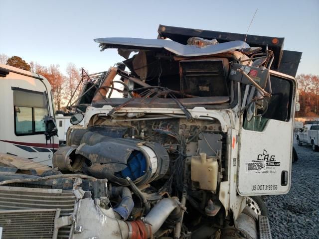 2008 Kenworth Construction T800