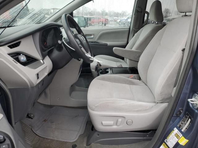 2015 Toyota Sienna LE