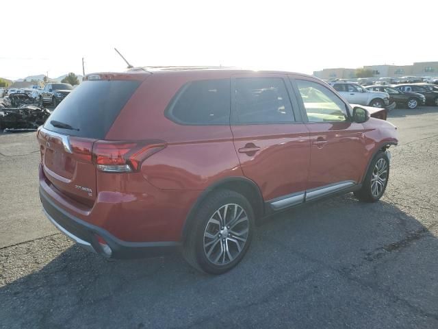 2016 Mitsubishi Outlander SE