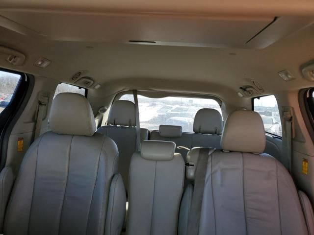 2014 Toyota Sienna XLE