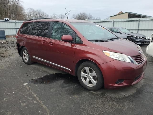 2016 Toyota Sienna LE