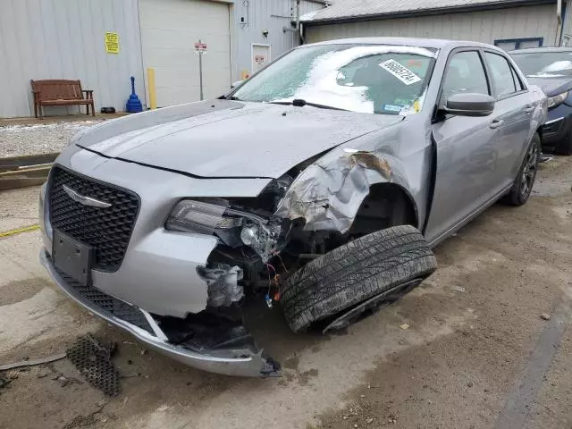 2018 Chrysler 300 S