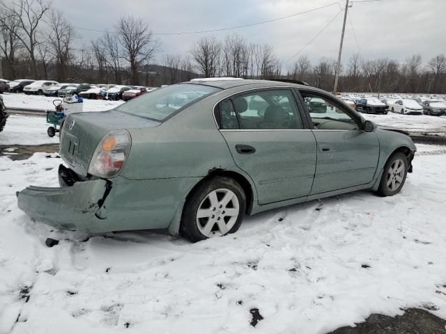 2004 Nissan Altima Base