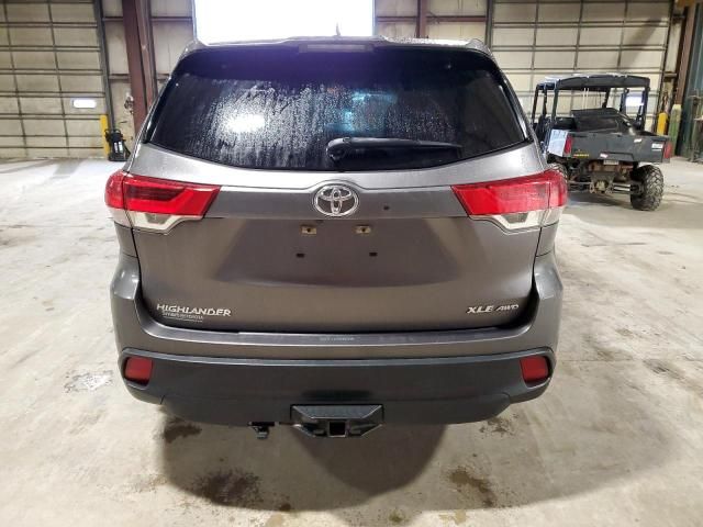 2017 Toyota Highlander SE