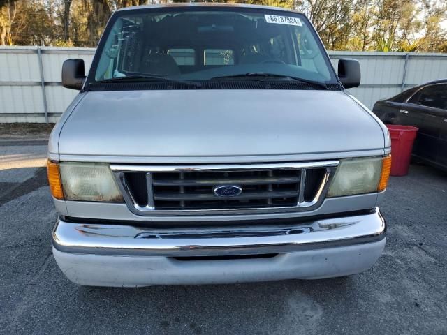 2003 Ford Econoline E350 Super Duty Wagon