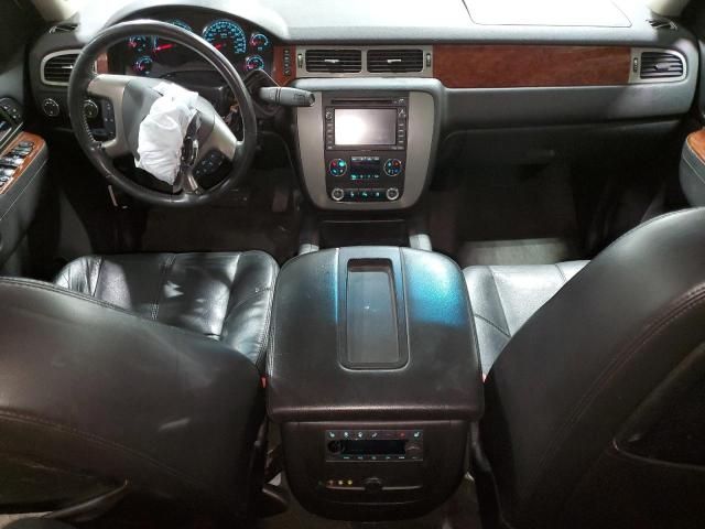 2011 GMC Yukon XL K1500 SLT