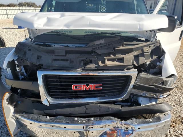 2022 GMC Savana G2500