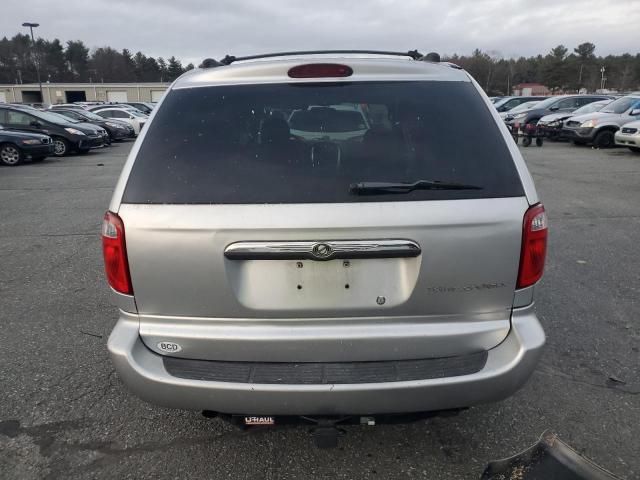 2005 Chrysler Town & Country Touring