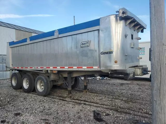 2008 East Manufacturing Trailer